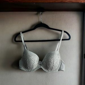 victorias secret bra body by victoria sage green lace detail lined demi 38C